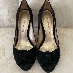 Antonio Melani black suede pumps size 6